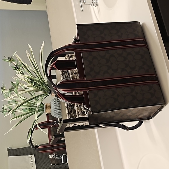 Coach tote - Picture 5 of 12